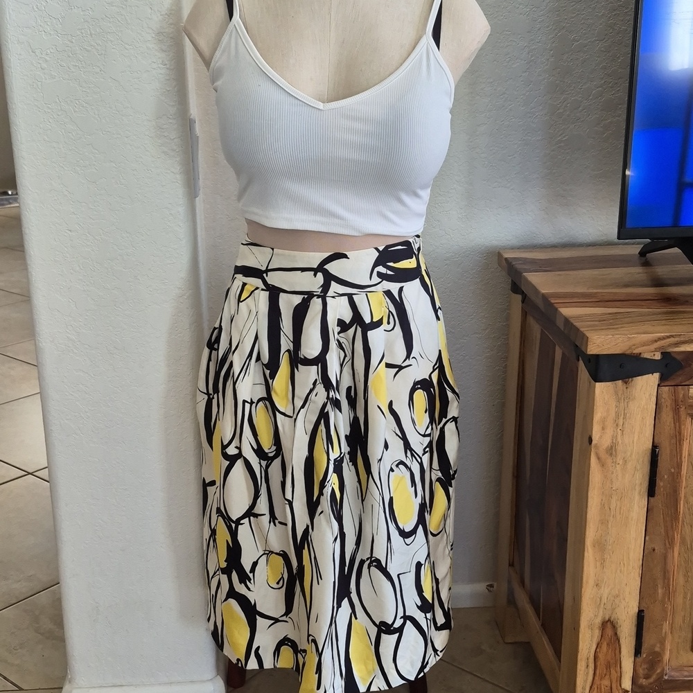 Jones New York Pleat 100% Silk Skirt Sz 4